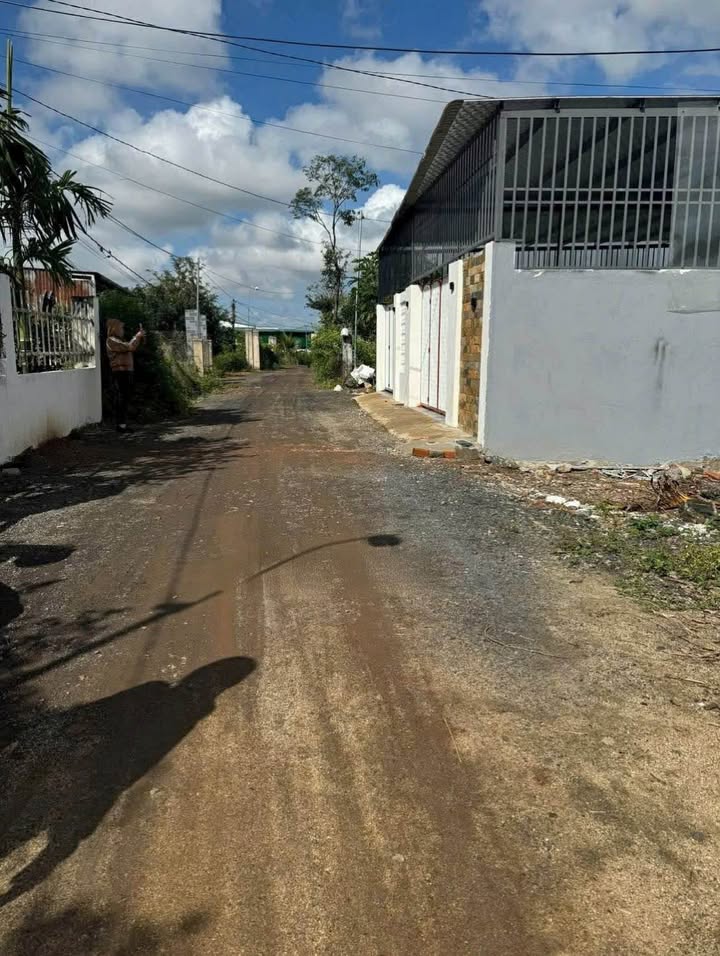 Đất nền Cư ÊBur, BMT 200m² - Sổ đỏ chính chủ