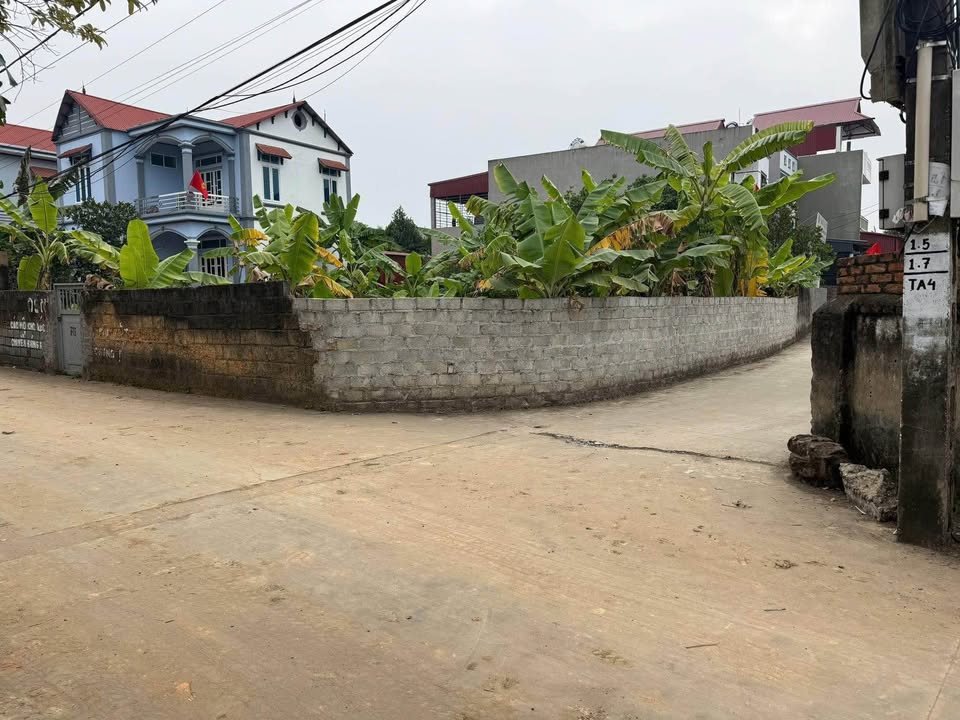 Đất nền Quế Võ Bắc Ninh 404m² - Sổ đỏ chính chủ, 100% thổ cư