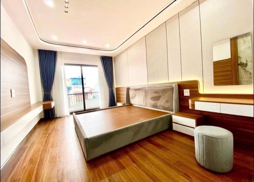 Nhà 6 Tầng Việt Hùng, Bắc Ninh - 45m², Ô Tô Đỗ Cửa, Full Nội Thất