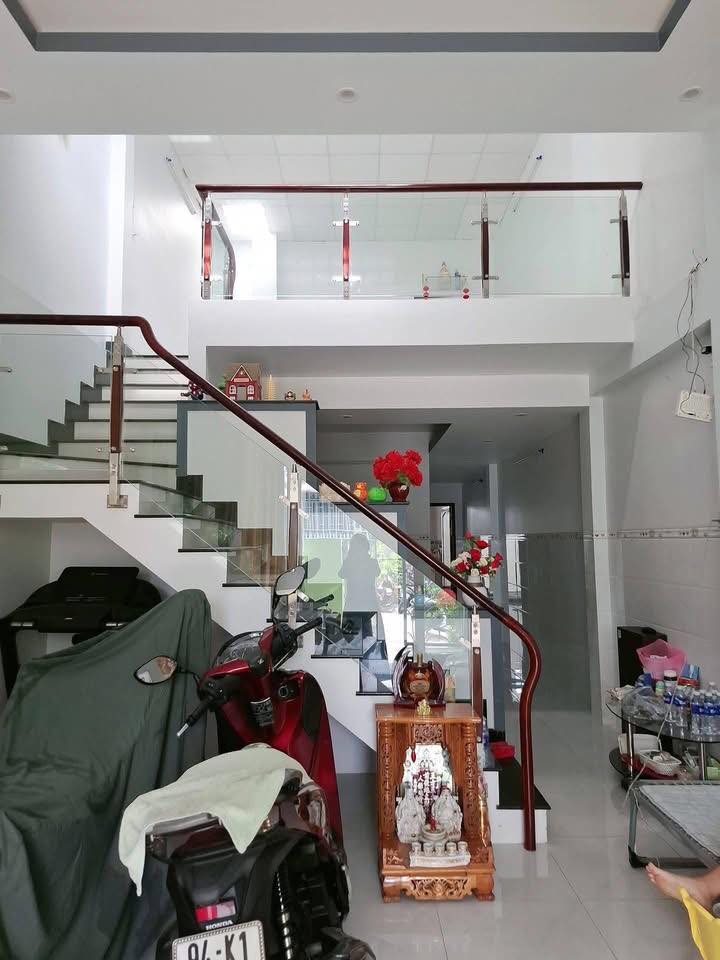 Nhà Riêng P2 TP Bạc Liêu 108m² giá 1.95 tỷ - Sổ hồng sẵn, vào ở ngay!