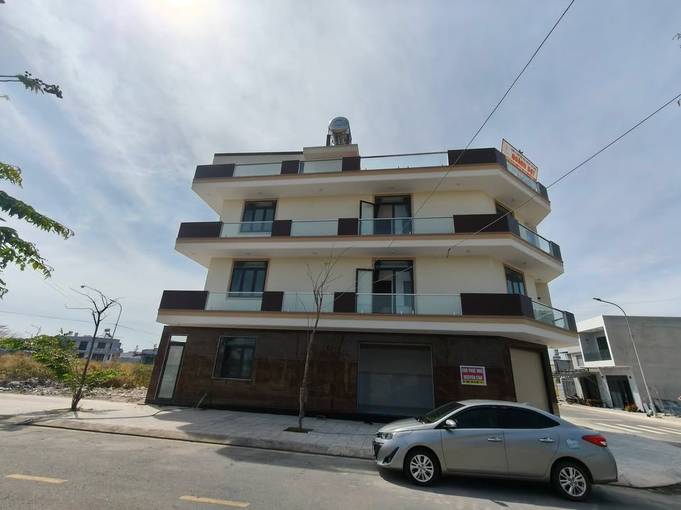 Nhà Nguyên Căn 3 Lầu 7PN Cho Thuê Tại Lộc An - Bình Sơn, Long Thành