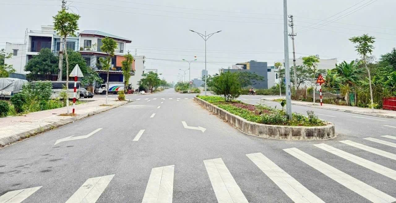 Đất nền TP Thái Bình 67.2m² giá 2 tỷ - Đường to ô tô, kinh doanh đỉnh!