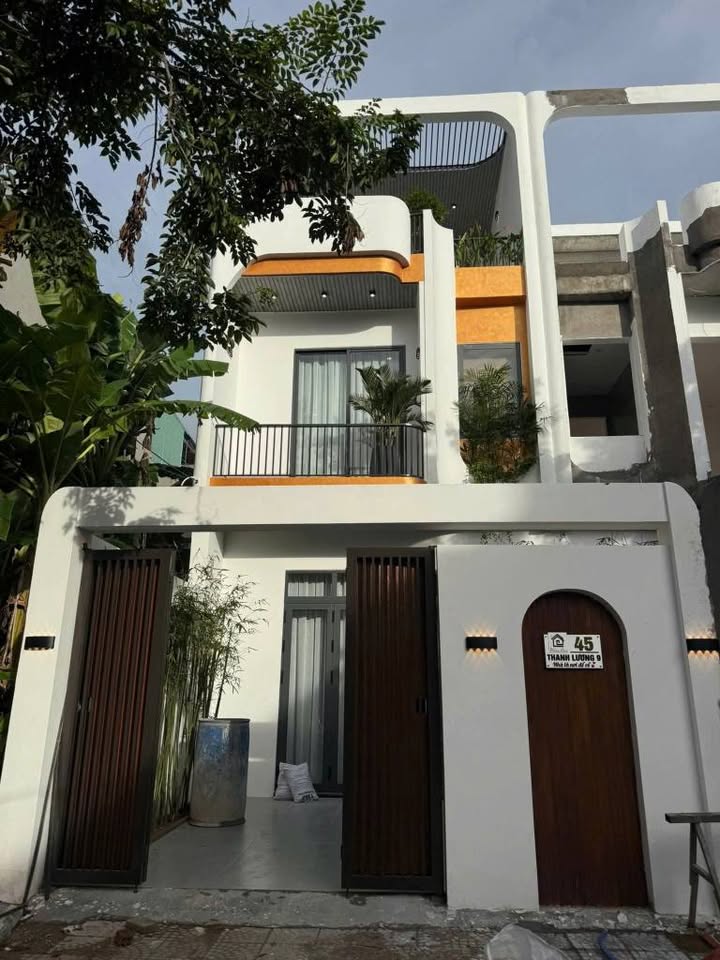 Nhà 3 Tầng Hòa Xuân, Đà Nẵng 100m² - Full Nội Thất Sang Trọng!