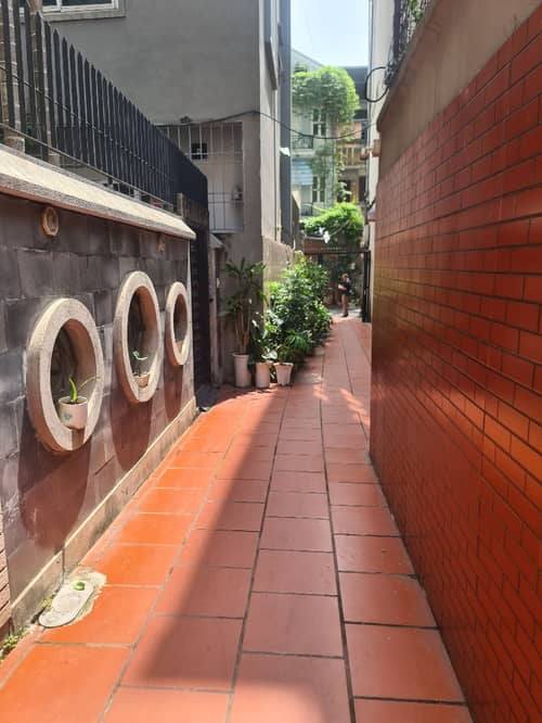 Nhà Riêng Nguyễn Văn Cừ 71m² 4 Tầng - Vị Trí Đẹp, Giá 13.5 Tỷ!