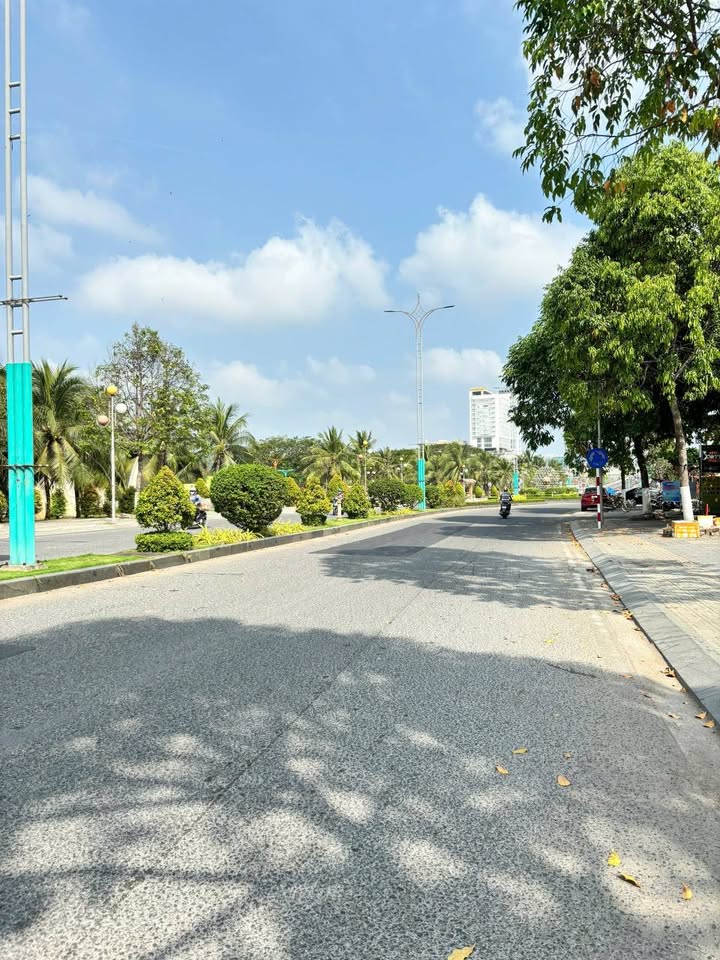 Nhà Mặt Tiền Đồng Khởi Bến Tre 110m² - Kinh Doanh Đa Ngành