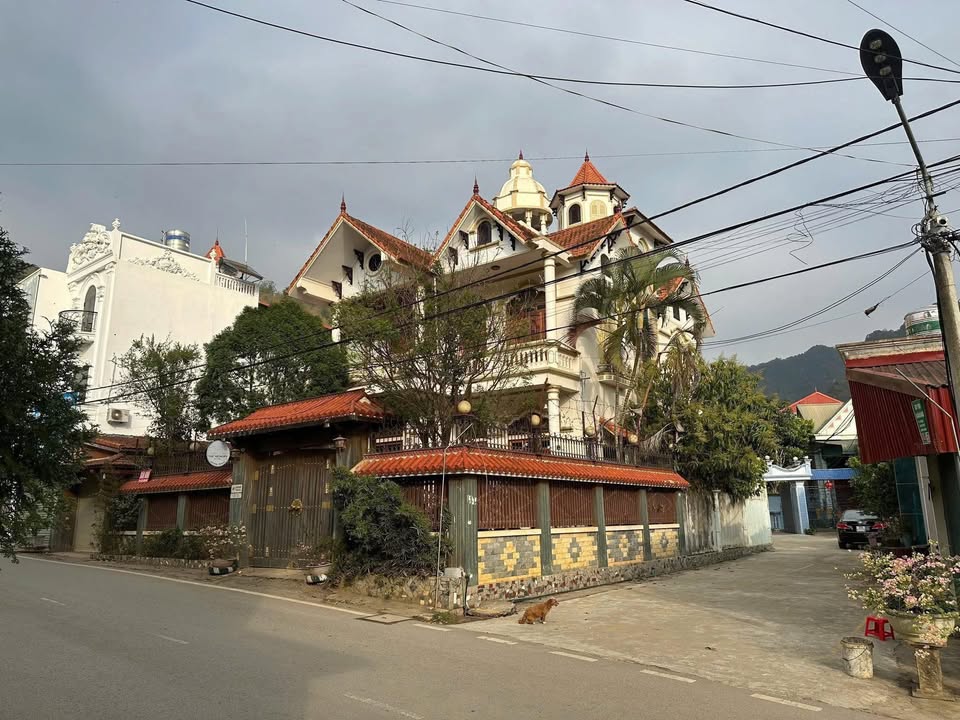 Bán Villa 200m² Tiểu khu 3 Mộc Châu - Kinh doanh/Nghỉ dưỡng lý tưởng