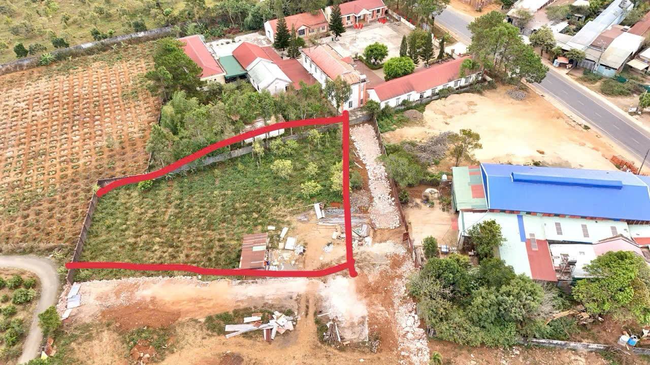 Đất nền Ia Dêr 2131m² giá 4 tỷ - Sổ đỏ chính chủ, 3 mặt tiền đẹp