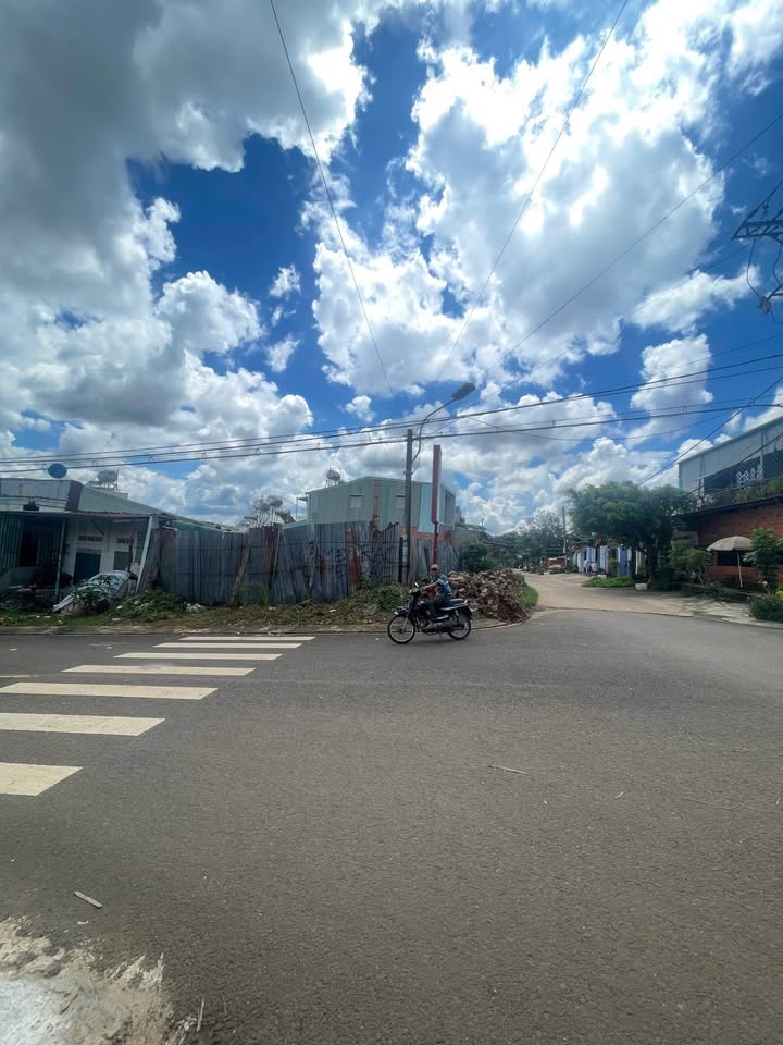 Đất nền Hội Phú Pleiku 200m² giá 3 tỷ - Sổ đỏ chính chủ, 2 mặt tiền!