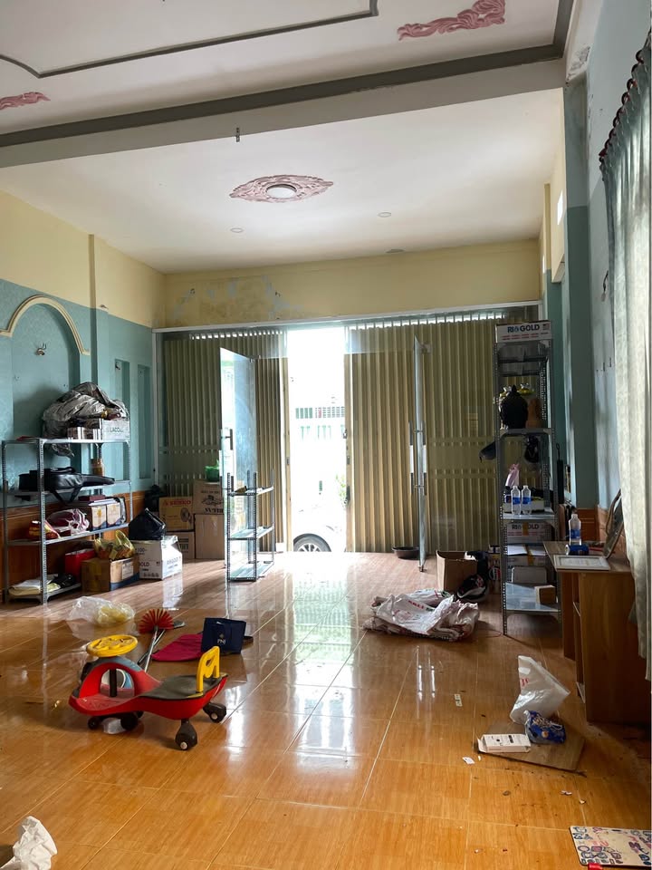 Cho thuê nhà nguyên căn Hẻm Hùng Vương, Buôn Ma Thuột - 200m², 5 triệu/tháng