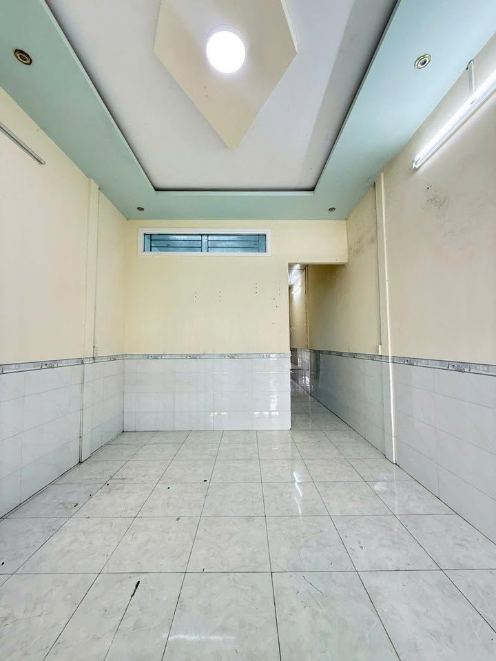 Cho thuê nhà hẻm Trần Hưng Đạo, Sóc Trăng - 2PN, Sân rộng, Giá 3.5 triệu/tháng