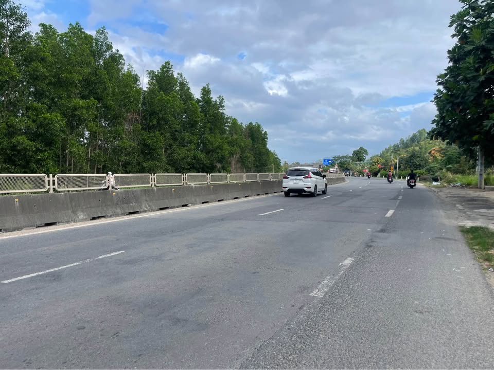 Đất Mặt Tiền QL1A Cam Lâm - 250m² Kinh Doanh Sầm Uất - 1.99 Tỷ