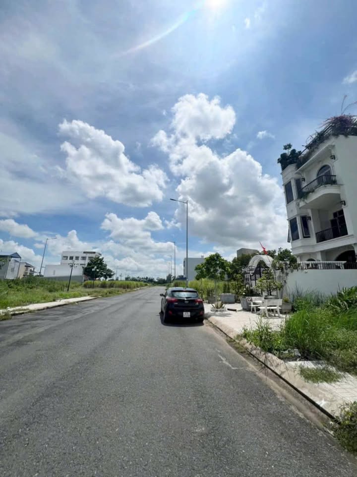 Đất nền Golden City Long Xuyên 132m² giá 4.554 tỷ - Sổ đỏ chính chủ!