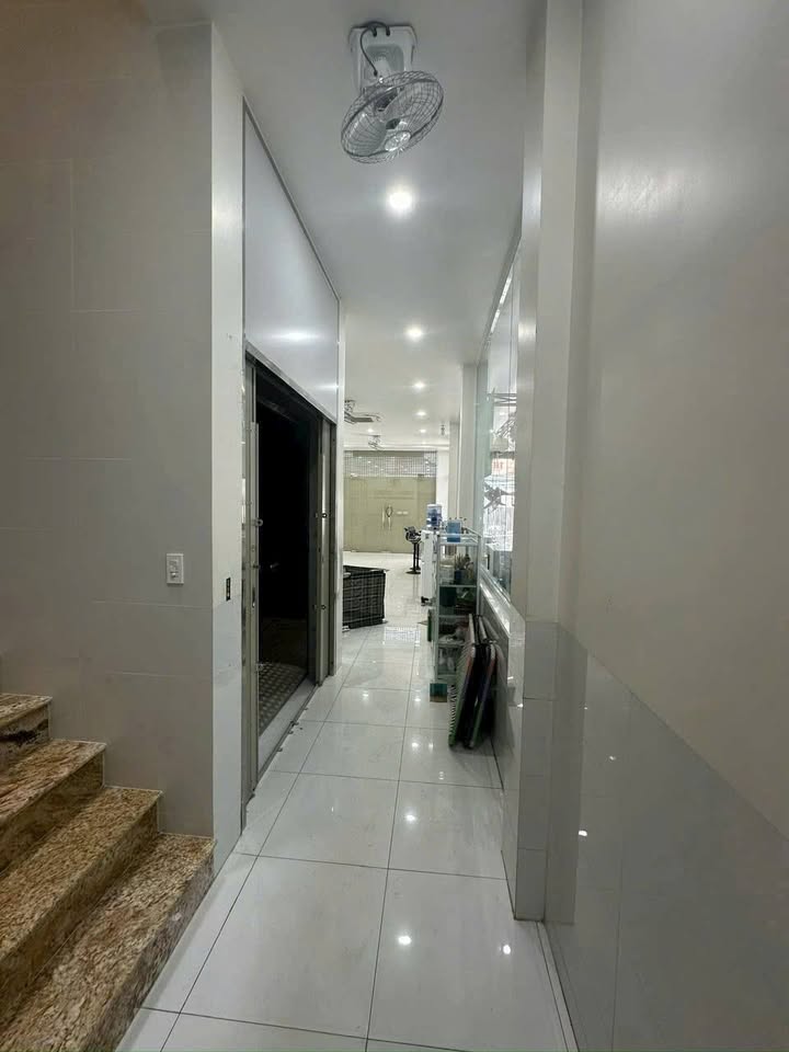 Nhà Phố Mặt Tiền Hải Thượng Lãn Ông, Long Xuyên - 212m² Kinh Doanh Đắc Lợi