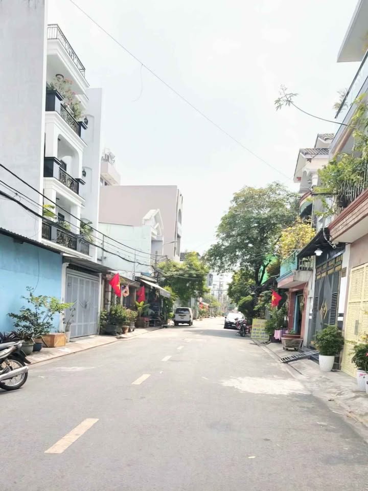 Bán Nhà 115m² Quận 11 - Hẻm 8m Xe Thông - Sổ Nở Hậu