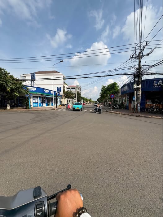 Nhà Mặt Tiền Kinh Doanh Thích Quảng Đức, Long Khánh - 217m² Sổ Riêng