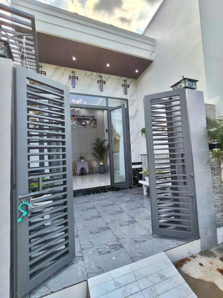 Bán nhà Ninh Kiều 112m² giá 1.39 tỷ - Sẵn sàng ở ngay!