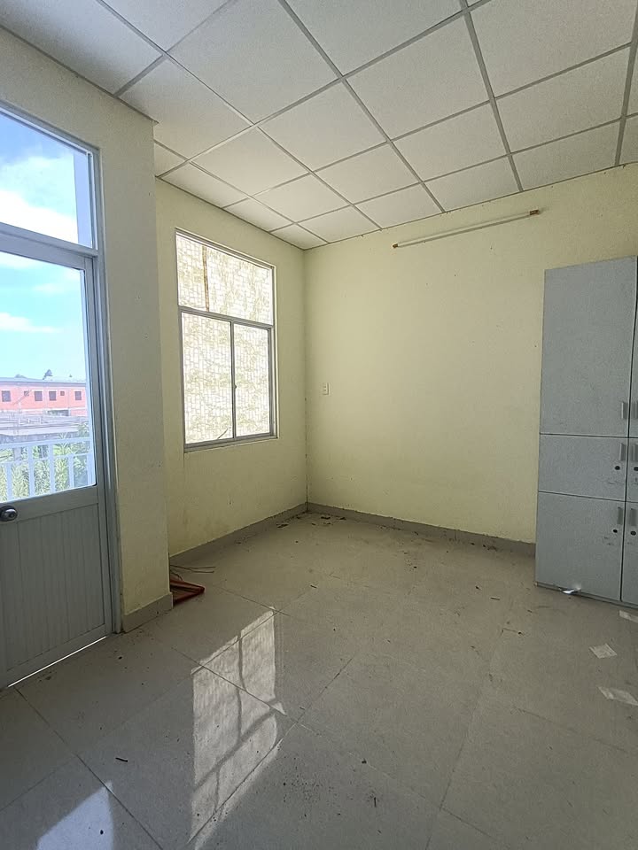 Nhà Nguyên Căn 2PN Giá Rẻ Khu Hoàng Quân, Trà Vinh - Chỉ 2.8 Triệu/Tháng