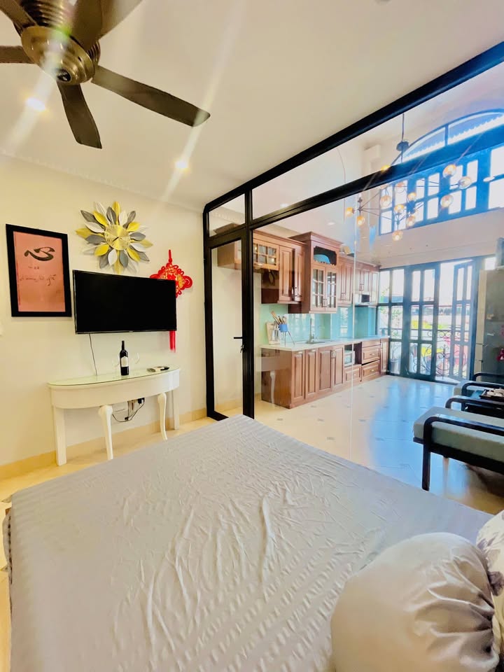 Cho thuê phòng 1N1K full nội thất, Hoàn Kiếm - Sẵn sàng vào ở ngay!