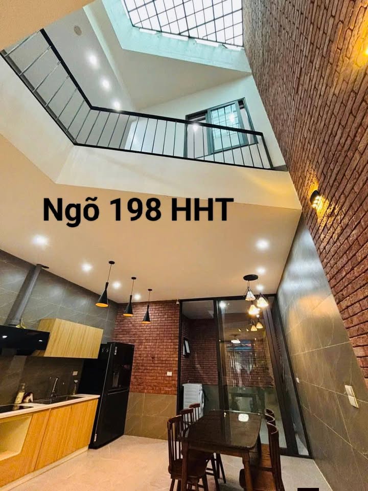 Bán nhà 2 tầng Hà Huy Tập 104m² - Vị trí đẹp, ô tô đỗ sân!