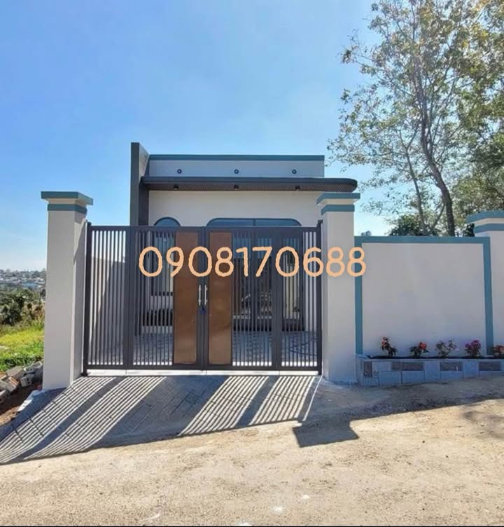 Nhà phố Nguyễn Trãi Bảo Lộc 140m² giá 2.1 tỷ - Sổ hồng sẵn!