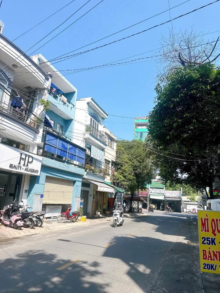 Nhà Mặt Tiền Kinh Doanh Tân Quý 45m² - Sát Aeon Mall, Giá 8.3 Tỷ