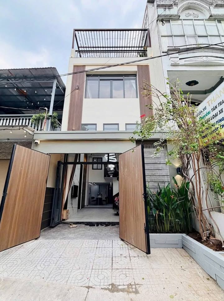 Nhà Mặt Tiền Kinh Doanh 77m² Gò Vấp - Ngang 5m10, 4PN, Tặng Nội Thất