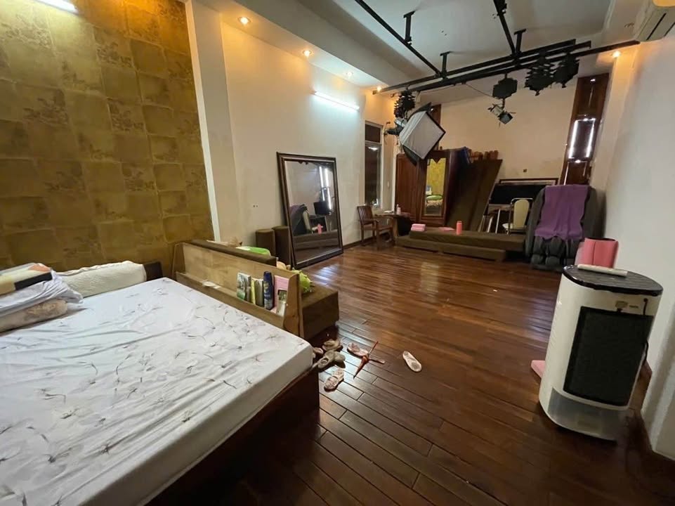 Nhà Phố Mặt Tiền Đại Lộ 2, Thủ Đức 82m² - Mặt tiền kinh doanh sầm uất!