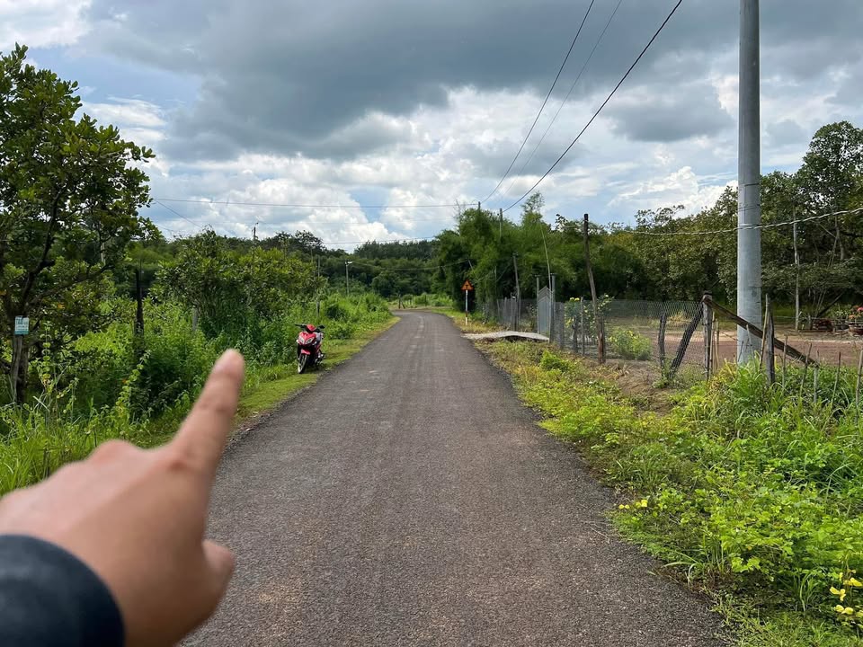 Đất nền Lộc Ninh 180m² - Mặt tiền nhựa, sổ hồng sẵn, giá đầu tư!