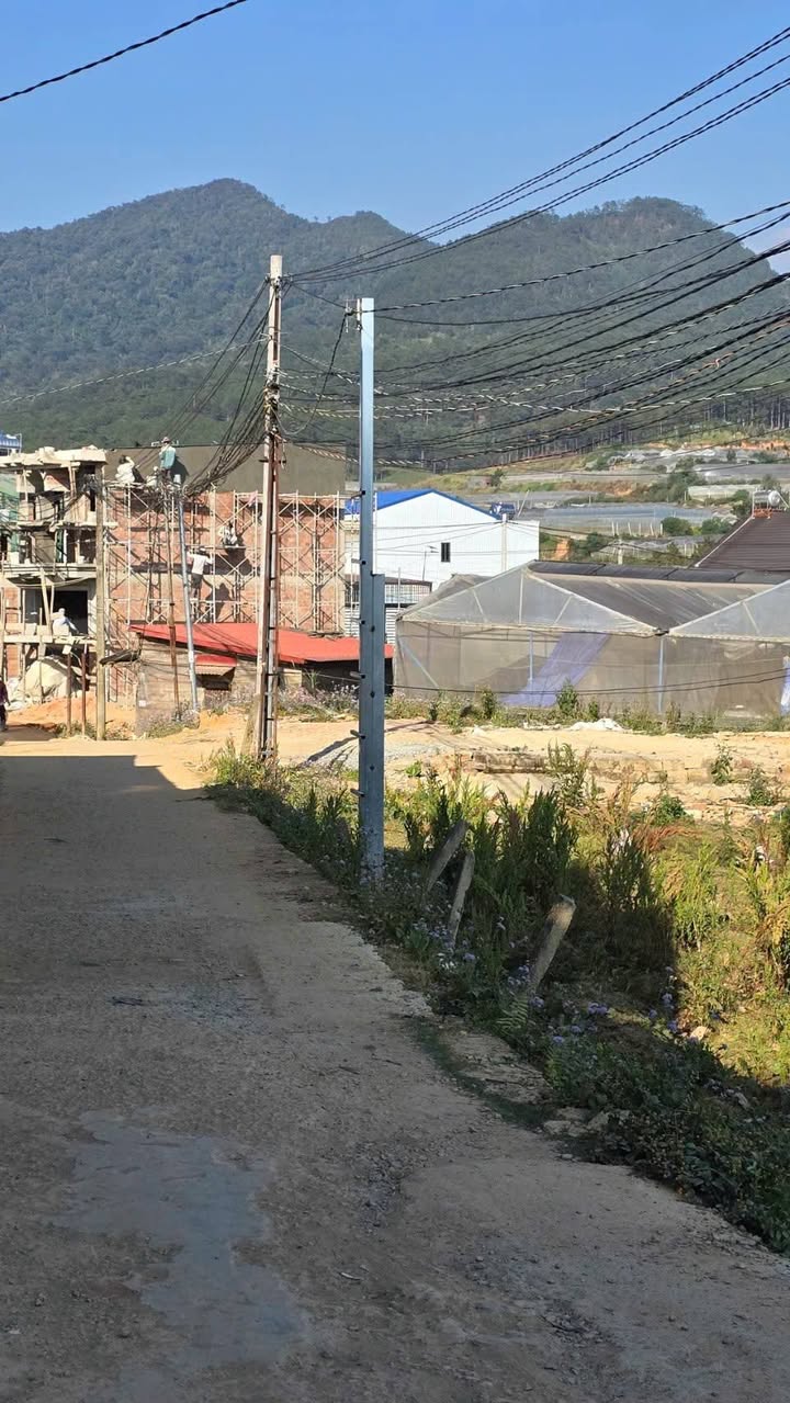 Đất nền trung tâm Lạc Dương 100m² - Sổ đỏ chính chủ, 2 mặt tiền!