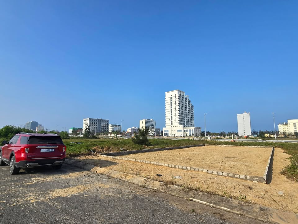 Đất Vàng Cửa Lò - 300m² Sát Biển, Kinh Doanh Villa/Khách Sạn 8 Tỷ