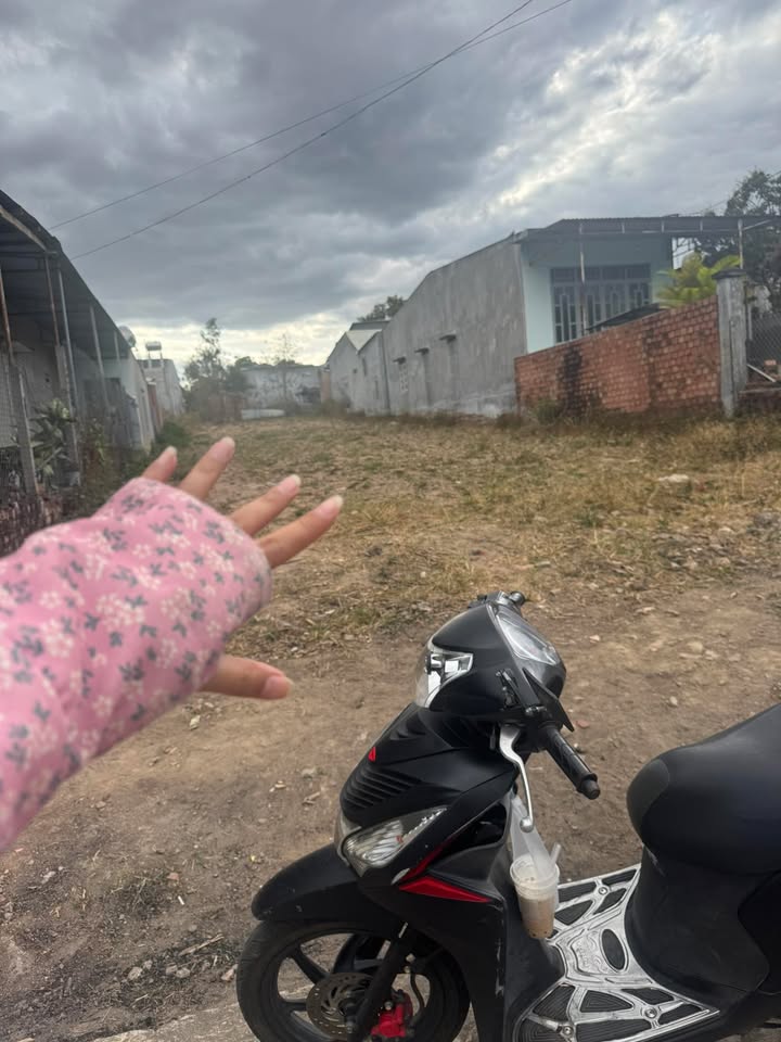 Bán Gấp Đất Vàng 250m² Mặt Tiền Cao Văn Ngọc, Kon Tum - Sổ Đỏ Sẵn Sàng