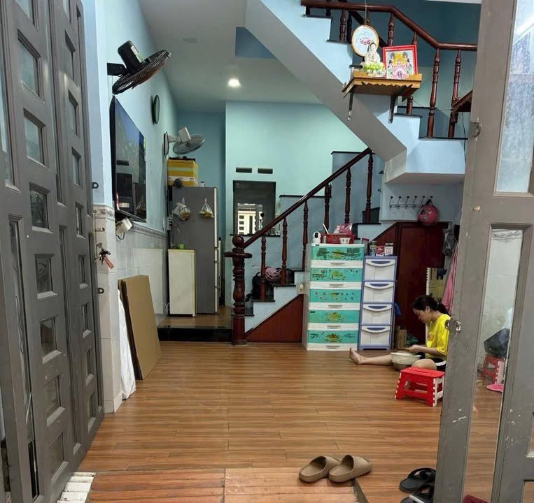 Nhà 2 Lầu 3PN Đường Số 4 Bình Tân - 8.5 Triệu/Tháng