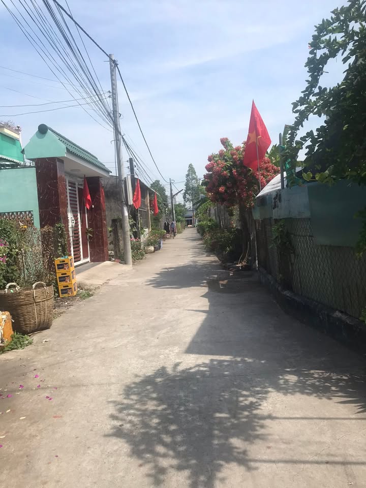 Nhà Hẻm Võ Văn Môn, Tân An - 195m², 3.5 tỷ, Ô tô vào nhà