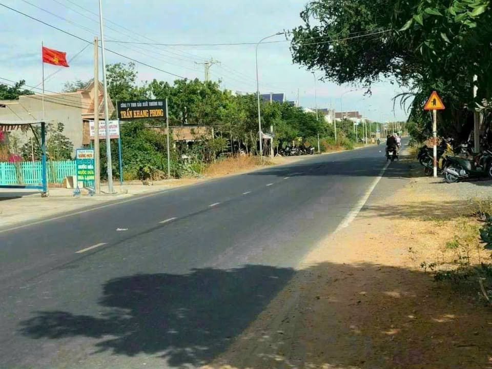 Đất Biển Chí Công Bình Thuận - 120m² Hướng Đông Nam, View Biển, Sổ Đỏ