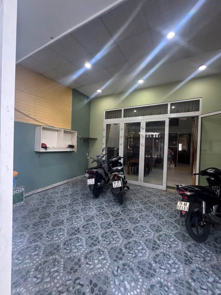 Nhà phố Tố Hữu Đà Nẵng 100m² giá 22 triệu - Mặt tiền kinh doanh đắc địa!