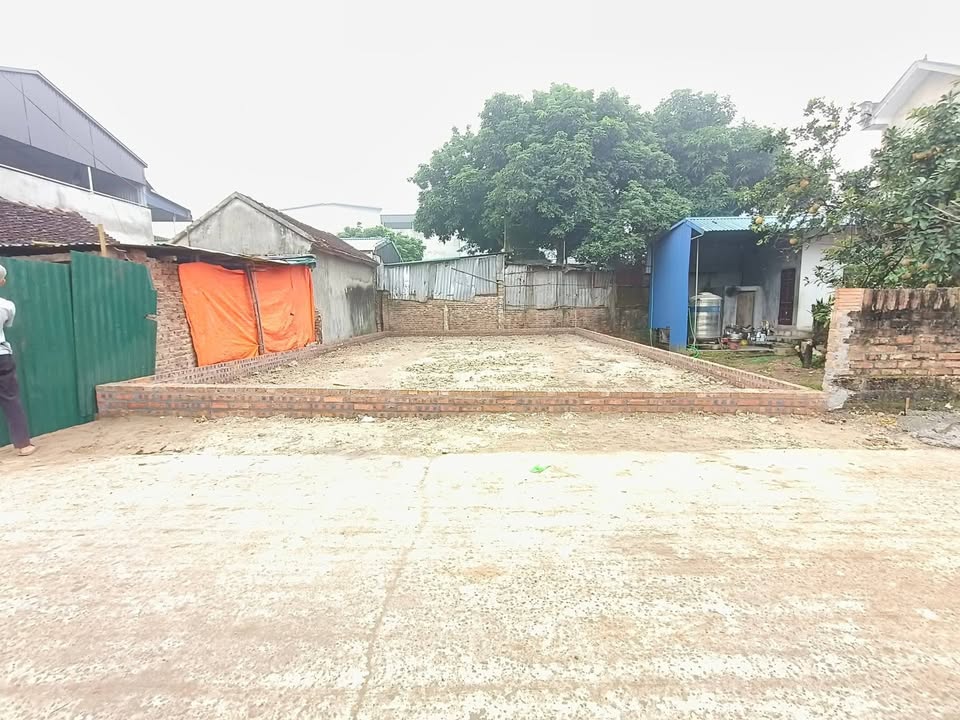 Đất nền Chương Mỹ 100m² Đường ô tô vào tận nơi - View hồ điều hòa!