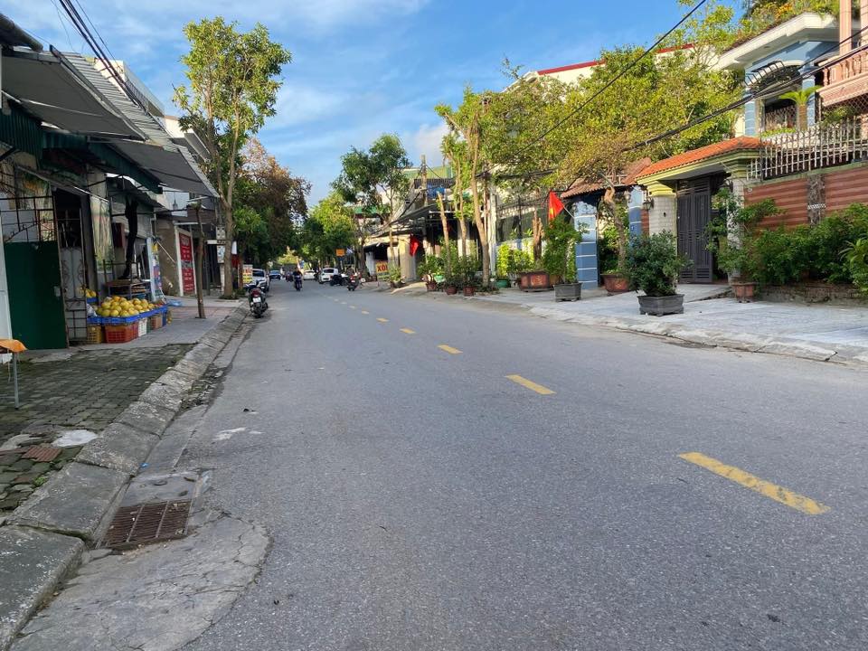 Nhà cấp 4 Chu Văn An, Vinh 90m² - Ô tô vào tận nhà!