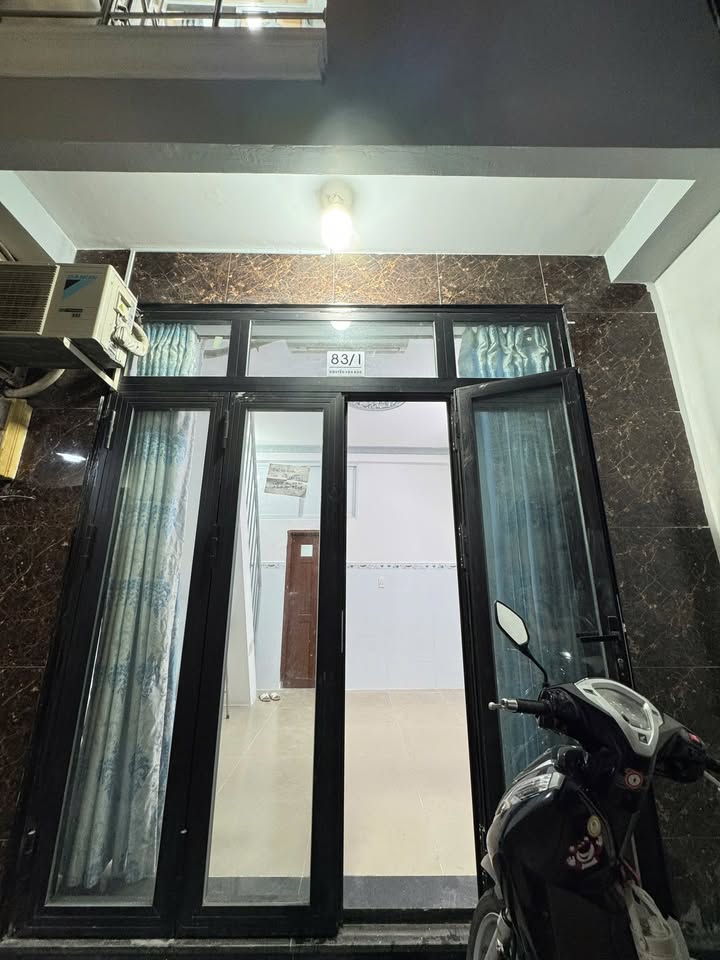 Nhà nguyên căn Nguyễn Văn Đậu, Q. Bình Thạnh 16m² - Mới sửa, vào ở ngay!