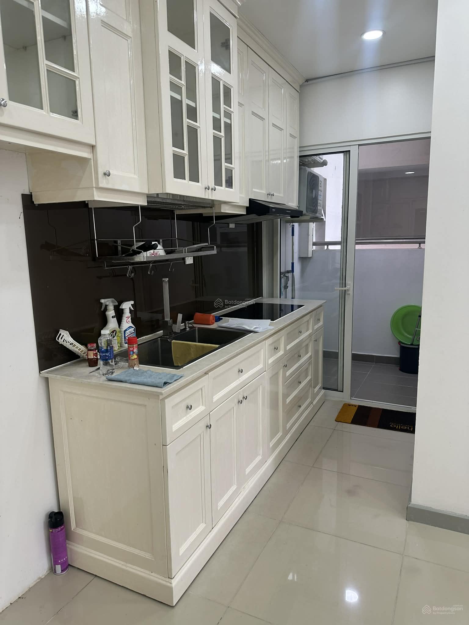 Cho thuê Căn hộ Dragon Hill Nguyễn Hữu Thọ 52m² - Đủ đồ, Giá tốt