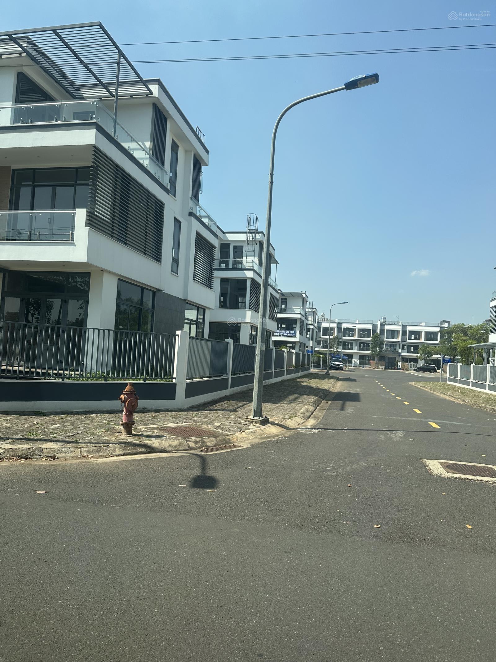 Biệt Thự Đông Tăng Long Quận 9 160m² - Căn Góc 2 Mặt Tiền Đắc Địa