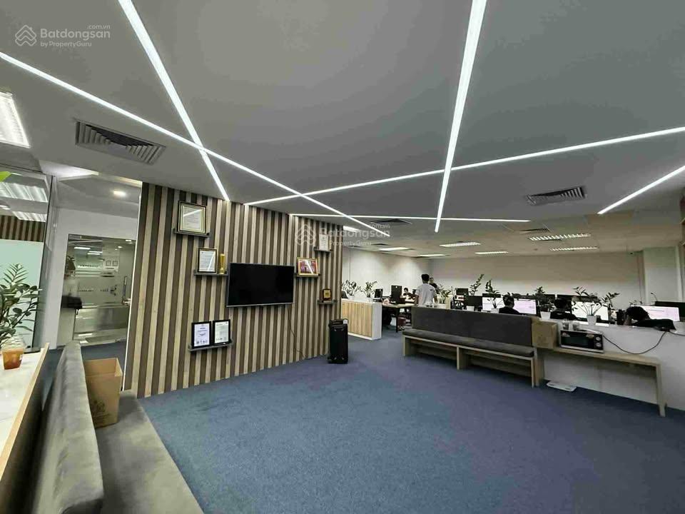 Văn phòng Lê Trung Nghĩa P.12 Tân Bình 83m² - Sẵn sàng làm việc!