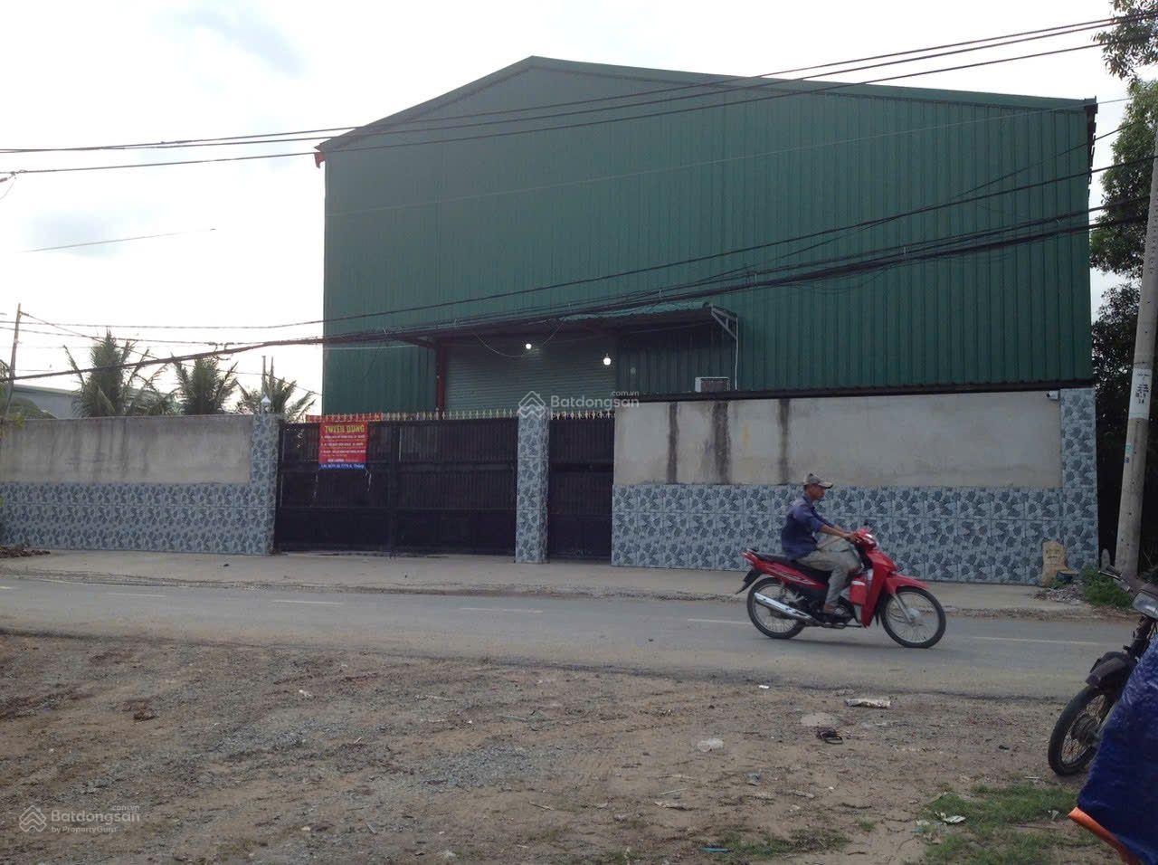 Cho thuê kho xưởng Bình Chánh 1.300m² giá 22 triệu - Container vào thoải mái