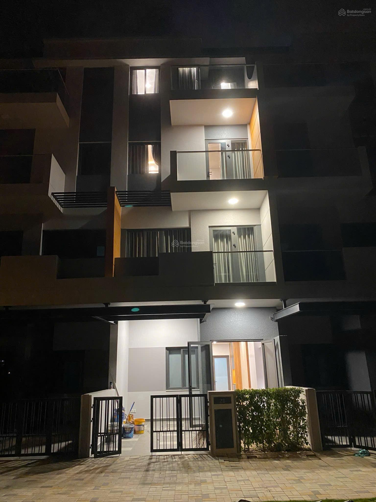 Nhà phố Lovera Premier Bình Chánh 75m² giá 15 triệu - Sẵn sàng ở ngay!