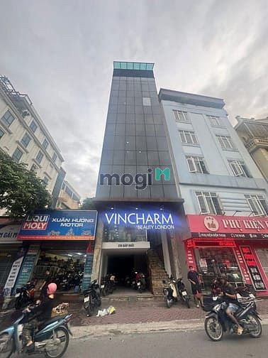 Tòa nhà mặt phố Giải Phóng 71m² giá 49 tỷ - Vị trí đắc địa!