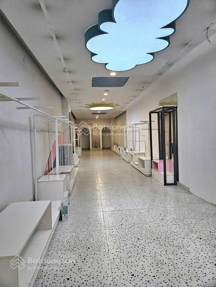 Cho thuê nhà mặt phố Cầu Giấy 80m² x 4 tầng - Kinh doanh sầm uất