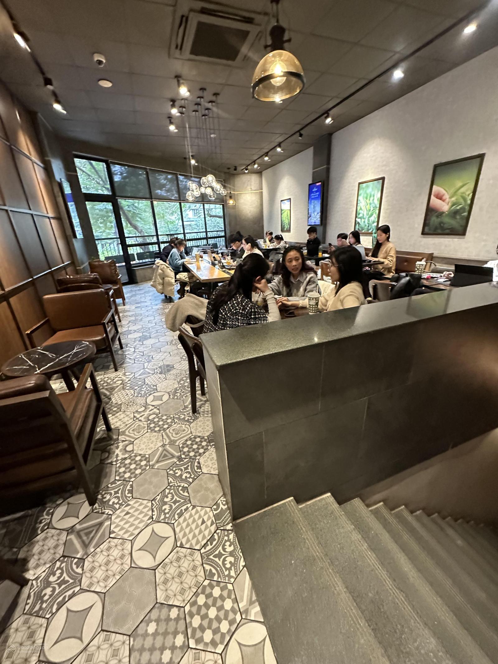 Cho thuê nhà mặt phố Trần Đại Nghĩa, Hai Bà Trưng, 150m² x 4 tầng, 2 mặt tiền kinh doanh đắc địa