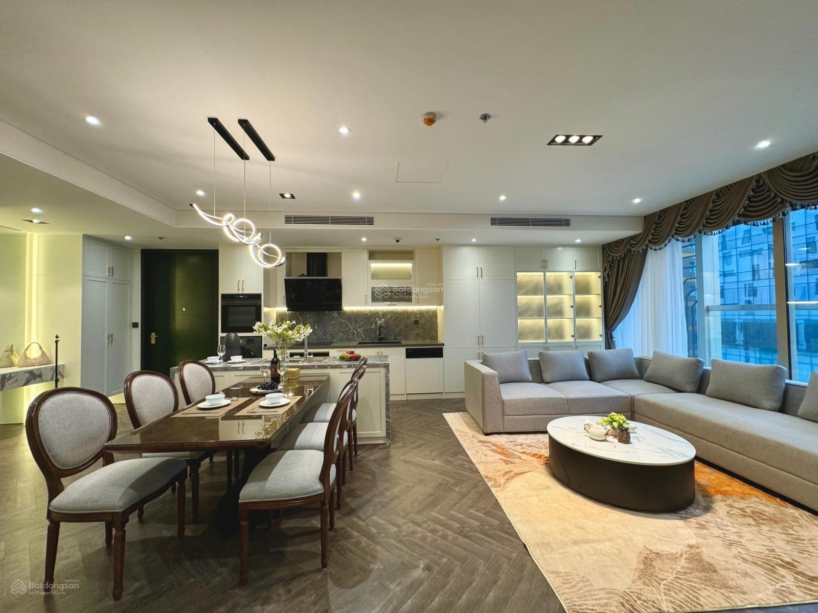 Căn hộ Epic Tower Duy Tân 120m² - Full nội thất cao cấp!