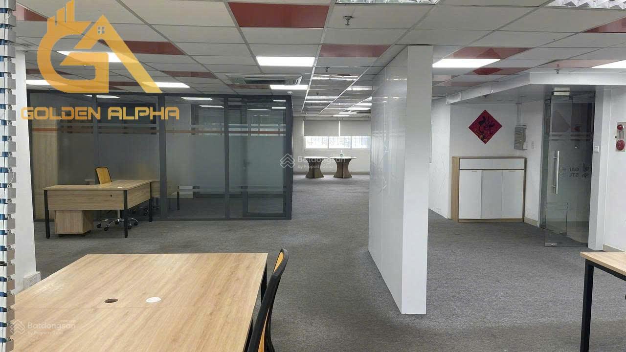 Văn Phòng Mặt Tiền Trường Sơn, Tân Bình - 240m² - Giá 93 Triệu/Tháng