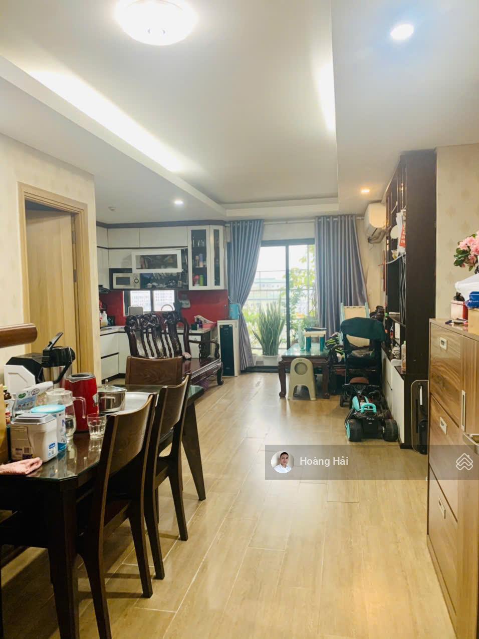 Chung cư Việt Hưng 70m² - 2PN, Full Nội Thất Cơ Bản, Giá 4.5 Tỷ