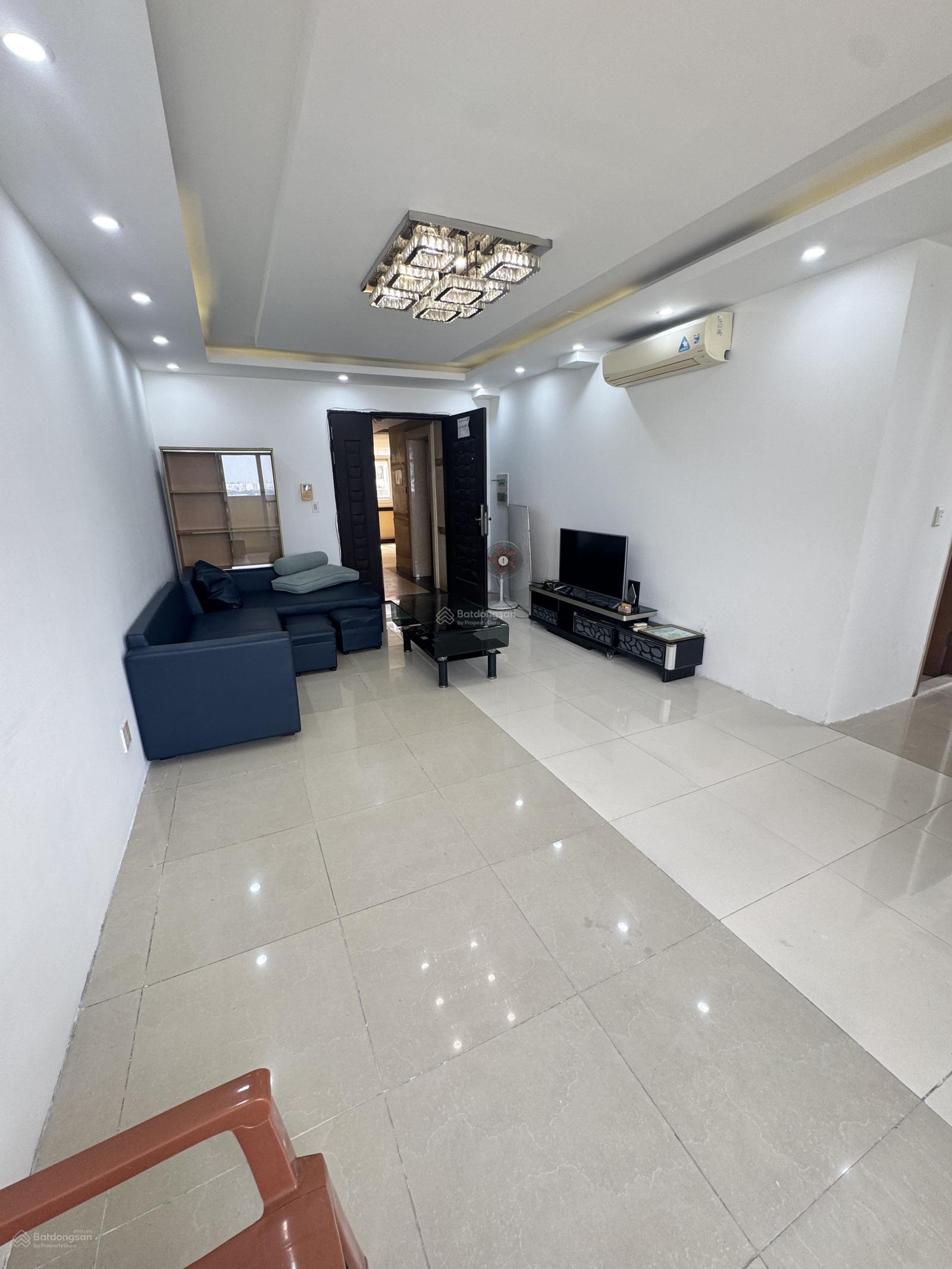 Cho thuê Penthouse Hoàng Kim Thế Gia 135m² - 4PN, Lầu Cao, Sẵn Sàng Ở Ngay!